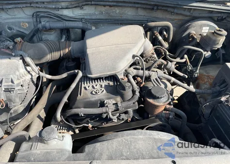 2009 Toyota Tacoma z USA, uszkodzony, nr VIN 5TENX22N392618044